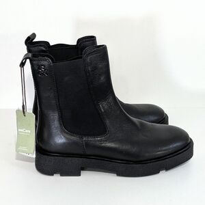 NEW Lasocki Black Leather Chelsea Booties / Moto Ankle Boots Size 38 EU 7-7.5 US